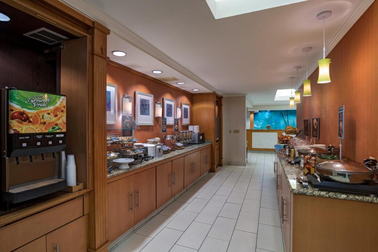 Springhill Suites By Marriott Lawton Exterior photo
