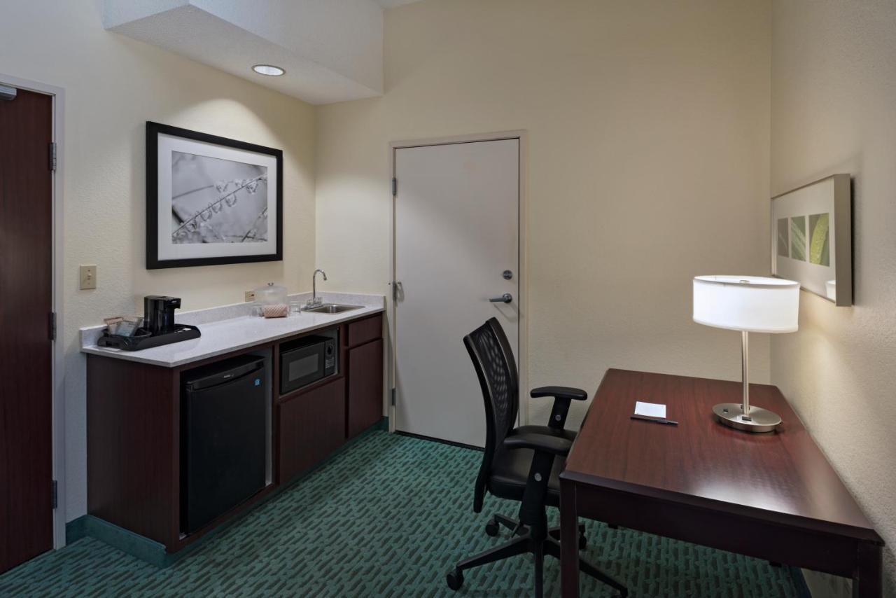 Springhill Suites By Marriott Lawton Exterior photo